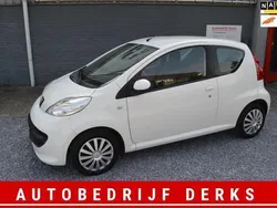 Wit Gebruikt 2008 Peugeot 107 Hatchback | € 3.250 (Eerlijke prijs)