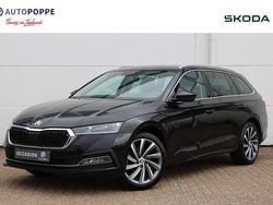 Zwart Gebruikt 2021 Skoda Octavia Style Stationwagen | € 22.950 (Eerlijke prijs)