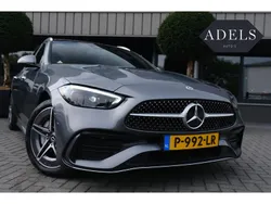 Grijs, metallic lak Gebruikt 2022 Mercedes C300 AMG line Stationwagen | € 39.995 (Super prijs)