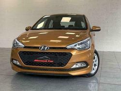 Oranje Gebruikt 2017 Hyundai i20 Sedan | € 10.999