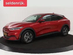 Rood Gebruikt 2021 Ford Mustang Mach-E SUV | € 23.900 (Goede deal)