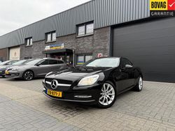 Zwart Gebruikt 2012 Mercedes SLK200 Cabriolet | € 16.450 (Eerlijke prijs)