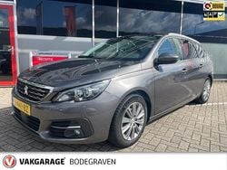 Grijs Gebruikt 2020 Peugeot 308 Premium Stationwagen | € 13.450 (Eerlijke prijs)