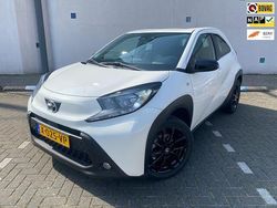 Wit Gebruikt 2022 Toyota Aygo X Play SUV | € 16.100