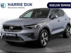 Grijs Gebruikt 2022 Volvo XC40 Plus SUV | € 31.995 (Super prijs)