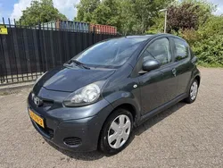 Grijs Gebruikt 2012 Toyota Aygo Comfort Hatchback | € 1.950 (Goede deal)