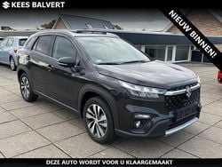 Zwart Gebruikt 2023 Suzuki SX4 S-Cross Style SUV | € 28.950 (Eerlijke prijs)