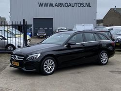 Zwart, metallic lak Gebruikt 2017 Mercedes C200 Premium Stationwagen | € 12.995 (Eerlijke prijs)