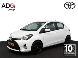 Wit Gebruikt 2015 Toyota Yaris Comfort Hatchback | € 9.950 (Eerlijke prijs)