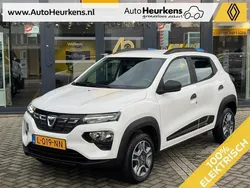 Wit Gebruikt 2021 Dacia Spring Comfort Hatchback | € 10.945 (Eerlijke prijs)