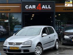 Grijs, metallic lak Gebruikt 2004 VW Golf IV Trendline Hatchback | € 1.995 (Eerlijke prijs)