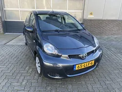 Grijs Gebruikt 2010 Toyota Aygo Comfort Hatchback | € 4.245 (Duur)