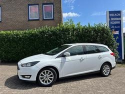 Wit Gebruikt 2018 Ford Focus Titanium Stationwagen | € 9.995 (Goede deal)
