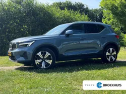 Grijs, metallic lak Gebruikt 2022 Volvo XC40 Inscription SUV | € 30.500 (Goede deal)