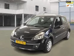 Zwart Gebruikt 2007 Renault Clio II Exception Hatchback | € 1.799 (Eerlijke prijs)