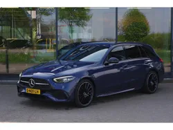 Blauw Gebruikt 2023 Mercedes E300 AMG line Stationwagen | € 43.950 (Eerlijke prijs)