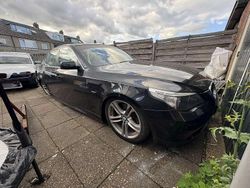 Zwart Gebruikt 2006 BMW 523 Sedan | € 1.800