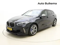 Zwart, metallic lak Gebruikt 2020 BMW M135 Hatchback | € 36.500 (Goede deal)