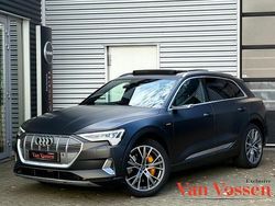 Grijs Gebruikt 2019 Audi e-tron Advanced Plus SUV | € 31.950
