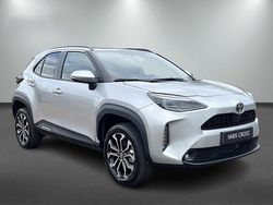 Grijs Nieuw 2025 Toyota Yaris Comfort MPV | € 34.750