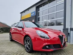Rood Gebruikt 2016 Alfa Romeo Giulietta Sprint Hatchback | € 12.995 (Iets duurder)