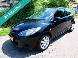 Zwart Gebruikt 2008 Mazda 2 Touring Hatchback | € 2.945 (Eerlijke prijs)