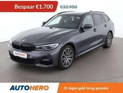 Grijs Gebruikt 2020 BMW 330e M Sport Stationwagen | € 31.749 (Eerlijke prijs)