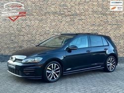 Zwart Gebruikt 2018 VW Golf VII R-line Hatchback | € 21.750 (Eerlijke prijs)