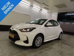 Wit Gebruikt 2023 Toyota Yaris Hybrid Active Hatchback | € 19.999 (Goede deal)
