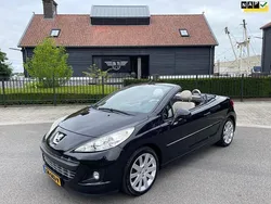 Zwart, metallic lak Gebruikt 2011 Peugeot 207 CC Roland Garros Cabriolet | € 4.700 (Eerlijke prijs)