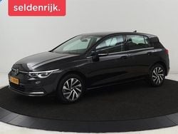 Zwart Gebruikt 2022 VW Golf VIII Style Hatchback | € 19.900 (Super prijs)