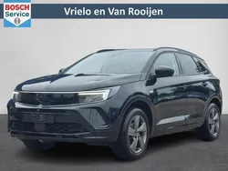 Zwart Gebruikt 2024 Opel Grandland X SUV | € 30.890 (Eerlijke prijs)
