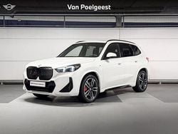 Mineralweiss metallic (wit metallic) Gebruikt 2024 BMW iX1 Comfort Edition SUV | € 41.900