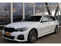 Wit Gebruikt 2021 BMW 330 Shadowline Stationwagen | € 31.420 (Goede deal)