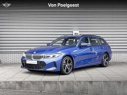 Blauw Gebruikt 2023 BMW 330 M Sport Stationwagen | € 43.900 (Eerlijke prijs)