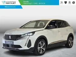 Wit Gebruikt 2022 Peugeot 3008 Allure SUV | € 27.900 (Goede deal)