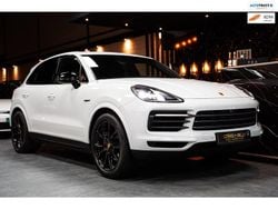 Wit Gebruikt 2023 Porsche Cayenne SUV | € 92.500 (Super prijs)