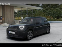 Zwart Nieuw 2025 Mini Cooper Hatchback | € 43.090 (Goede deal)