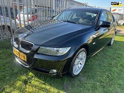 Zwart Gebruikt 2010 BMW 318 Sedan | € 4.890 (Eerlijke prijs)