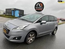 Grijs Gebruikt 2014 Peugeot 5008 Active MPV | € 2.250