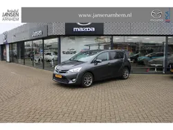 Grijs Gebruikt 2015 Toyota Verso Business Edition MPV | € 14.900 (Eerlijke prijs)