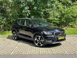 Zwart Gebruikt 2021 Volvo XC40 Inscription SUV | € 24.445 (Eerlijke prijs)