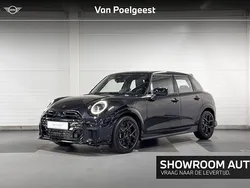 Zwart Nieuw 2025 Mini Cooper Hatchback | € 48.182 (Iets duurder)