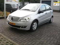 Grijs, metallic lak Gebruikt 2007 Mercedes B170 MPV | € 3.950 (Eerlijke prijs)