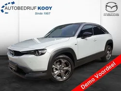Wit, metallic lak Gebruikt 2023 Mazda MX30 Makoto SUV | € 26.900