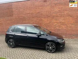 Zwart Gebruikt 2016 VW Golf Sportsvan Highline MPV | € 14.750 (Eerlijke prijs)