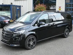 Zwart Nieuw 2024 Mercedes V250 Avantgarde MPV | € 82.950