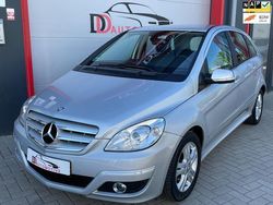 Grijs Gebruikt 2010 Mercedes B180 Business MPV | € 7.990 (Eerlijke prijs)