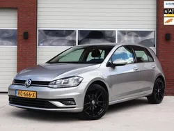 Grijs Gebruikt 2017 VW Golf VII Trendline Hatchback | € 9.895