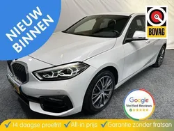 Wit Gebruikt 2022 BMW 118 Hatchback | € 24.950 (Super prijs)